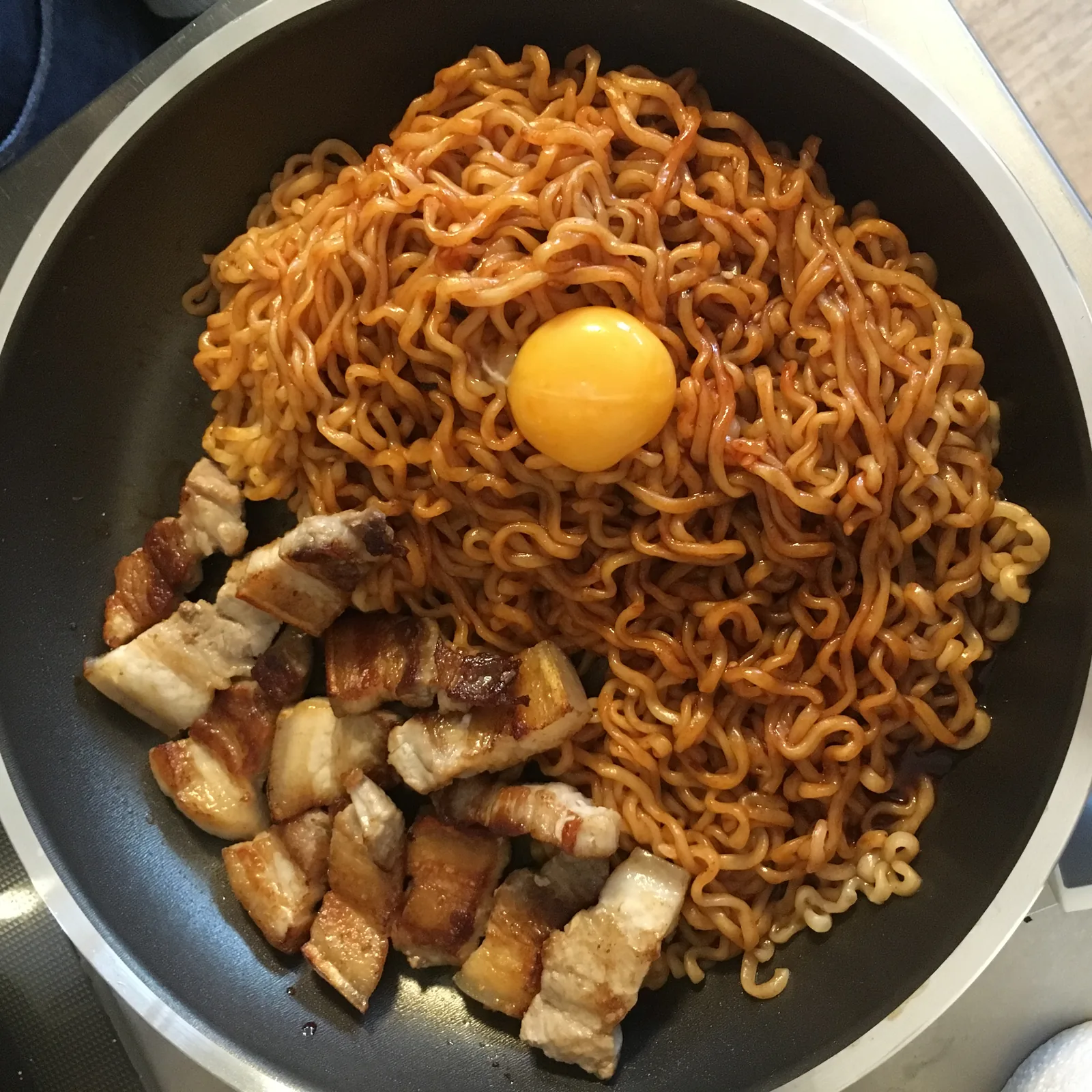 조리한 불닭볶음면