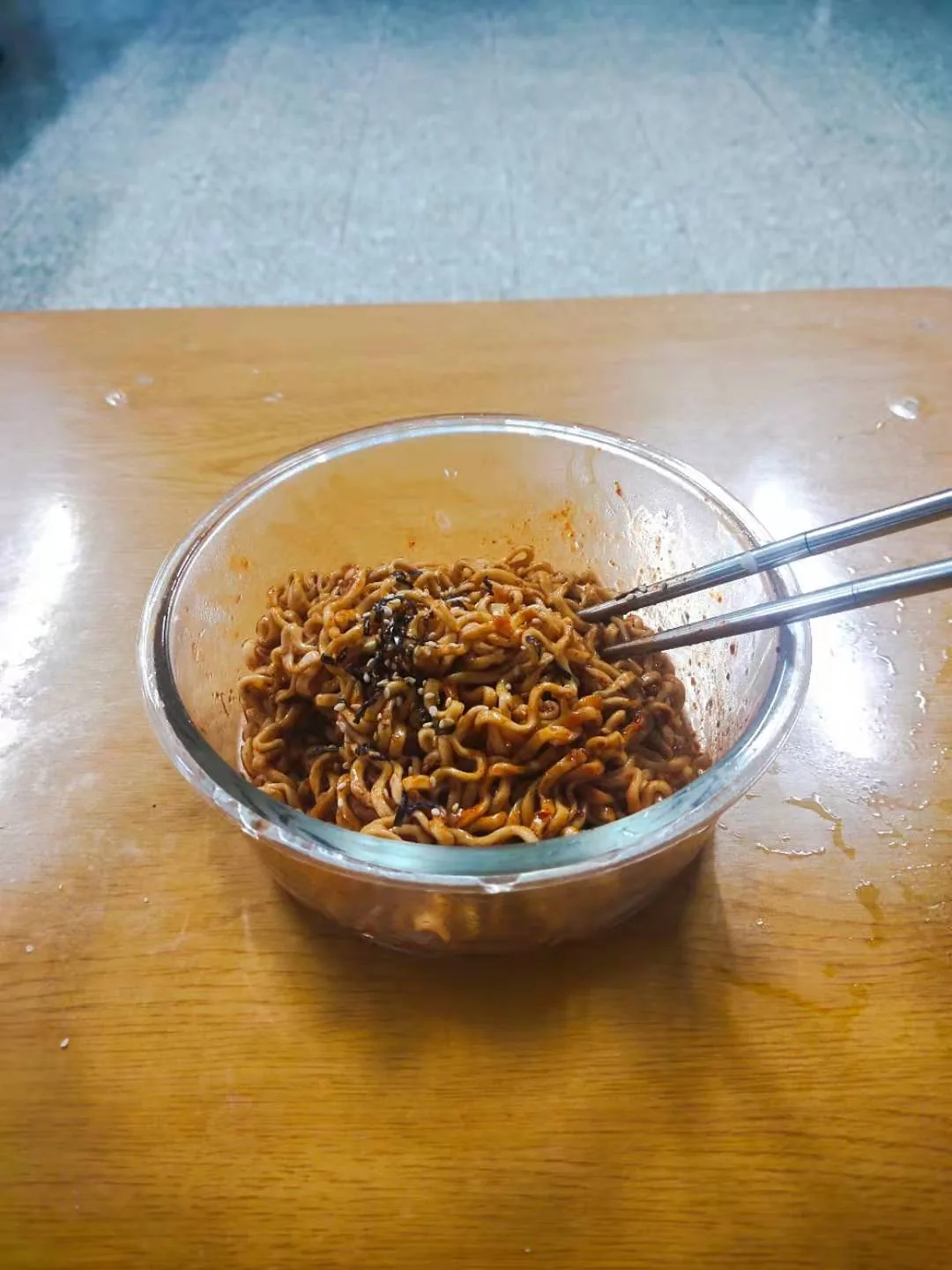 조리한 후의 불닭볶음면